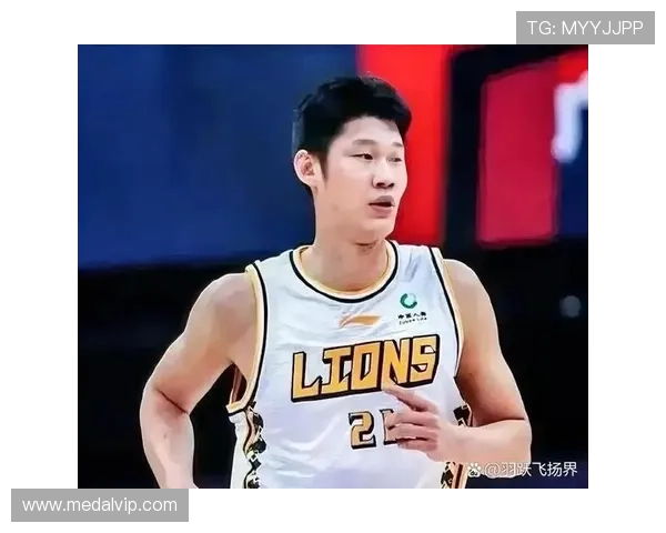 广厦队史首冠诞生 朱俊龙决胜三分布朗41+9孙铭徽两双助力 广厦队史首冠诞生 朱俊龙决胜三分布朗41+9孙铭徽两双助力